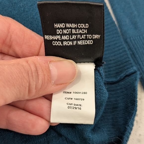 Torrid Dark Teal Black Lace Inset Sweater V-Neck Pullover Long Sleeve Fitted 2X - Picture 10 of 11